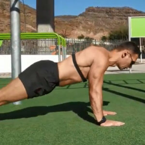 Best workout for men over 40 : push up